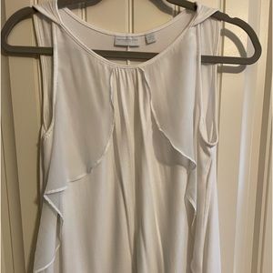 New York and Co. White blouse. Size M.